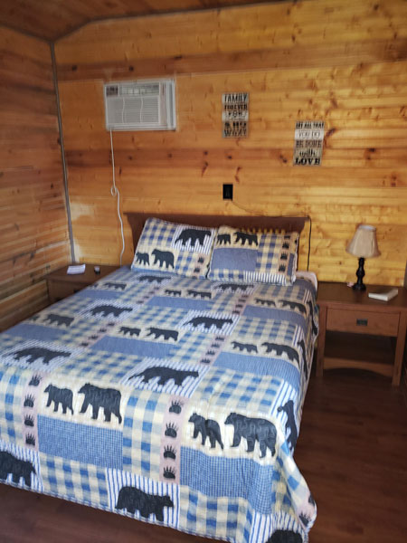 Alpine Hideaway Campground - Cabin 1 Bedroom