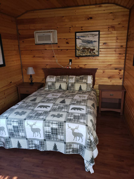 Alpine Hideaway Campground - Cabin 3 Bedroom
